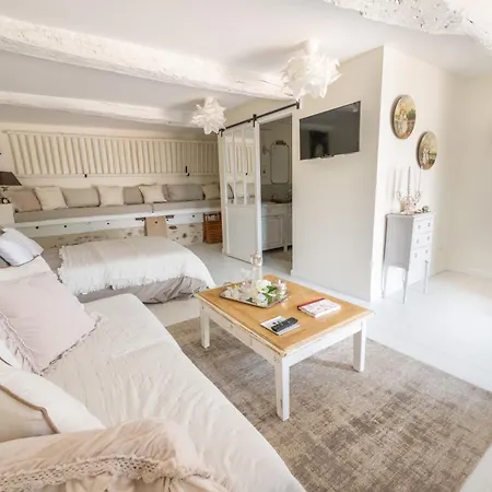 Cocon De Morgon Bed & Breakfast Villie-Morgon